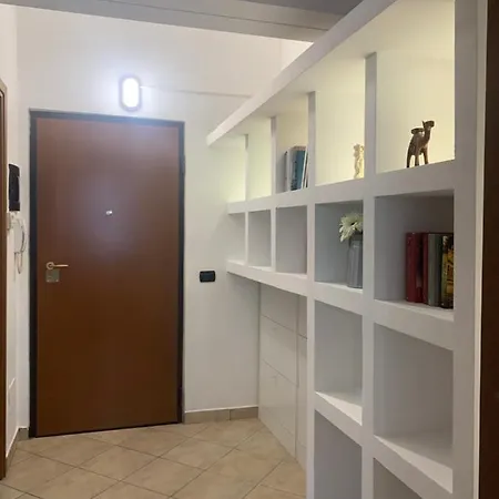La Corte Di Silvia Malpensa Oda ve Kahvaltı